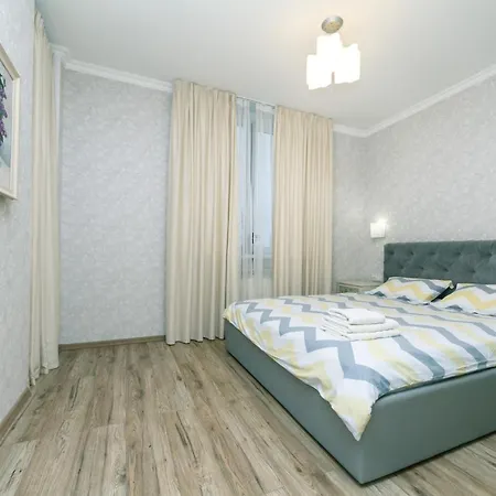 Квартира Vip Класса Рядом С Терминалом Brovary Exterior photo